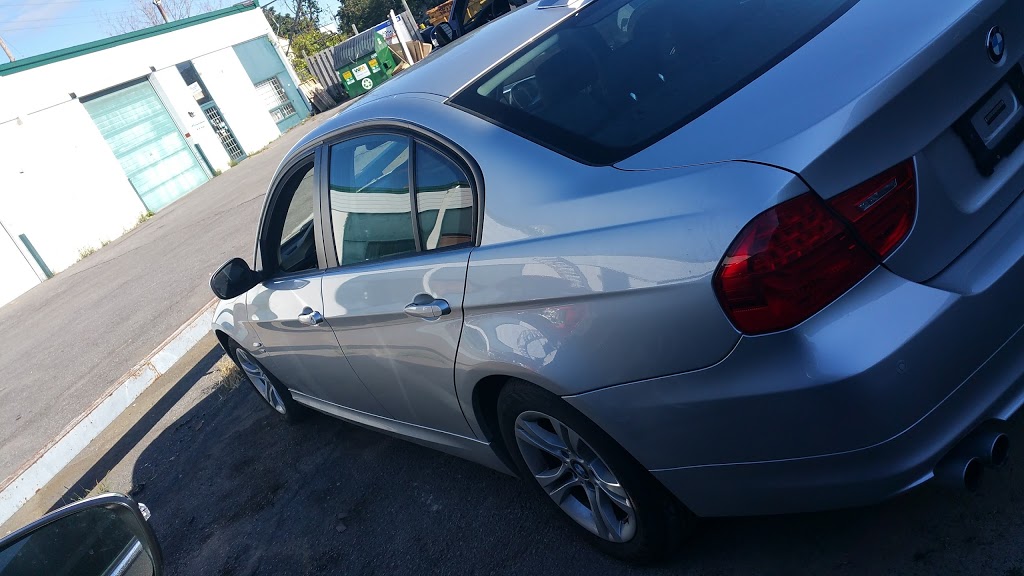 J R Body Shop | 50 Jamie Av, Nepean, ON K2E 6T6, Canada | Phone: (613) 224-6116