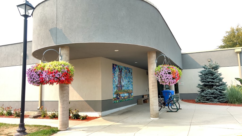Jake Epp Public Library | 255 Elmdale St, Steinbach, MB R5G 0C9, Canada | Phone: (204) 326-6841