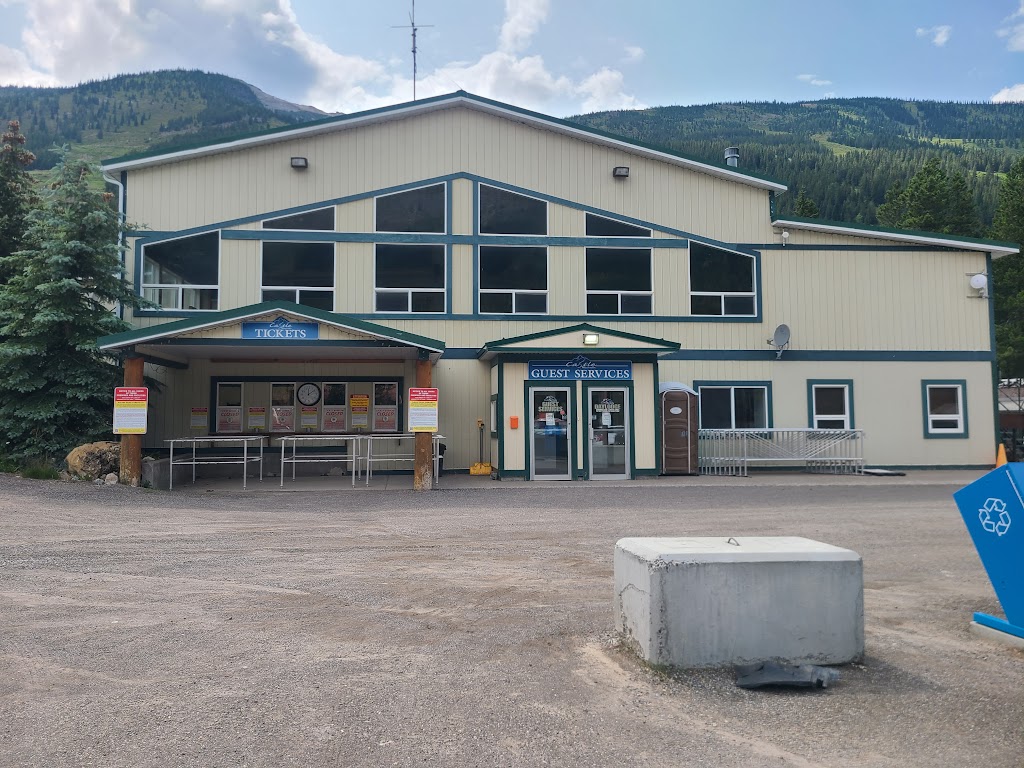 Castle Mountain Ski Lodge | Box 566, Pincher Creek No. 9, AB T0K 1W0, Canada | Phone: (403) 627-5121