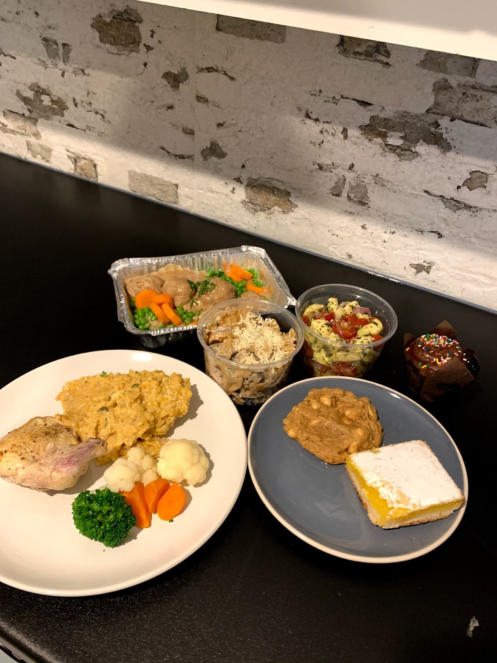 Little Black Dog Culinary Market and Catering | 232 High St, Southampton, ON N0H 2L0, Canada | Phone: (519) 385-5232