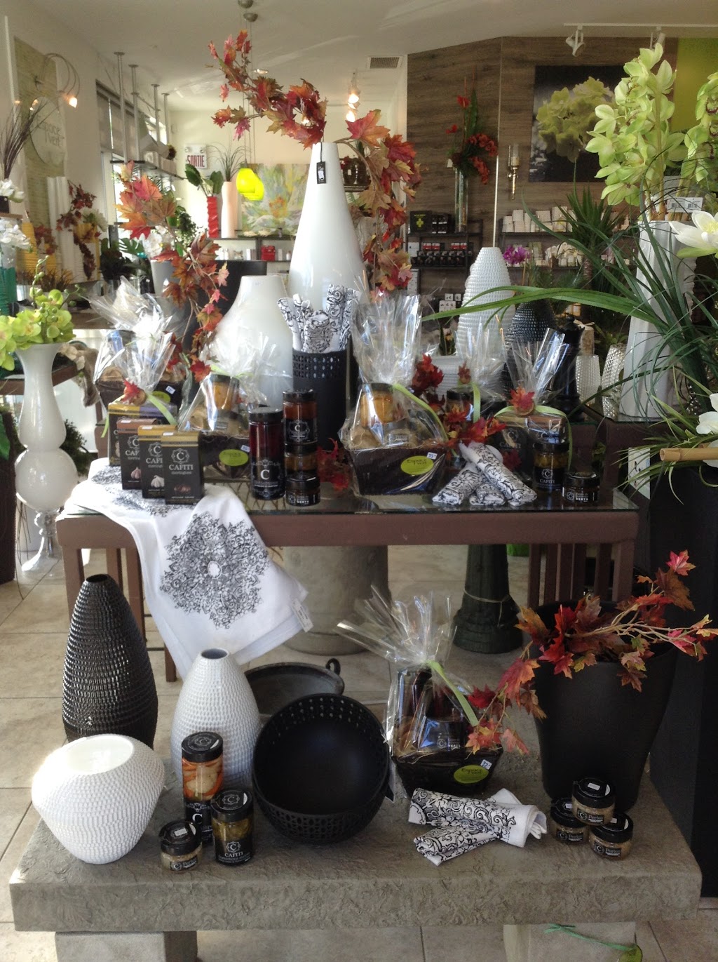 Espace Vert Fleuriste Inc | 20 Boulevard des Châteaux, Blainville, QC J7B 1Z8, Canada | Phone: (450) 437-5470