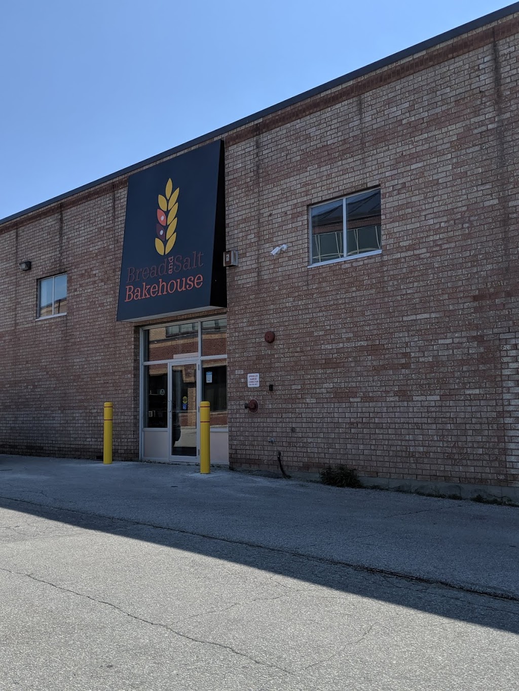 Bread and Salt Bakehouse | 3455 Semenyk Ct, Mississauga, ON L5C 4P9, Canada | Phone: (905) 803-0008
