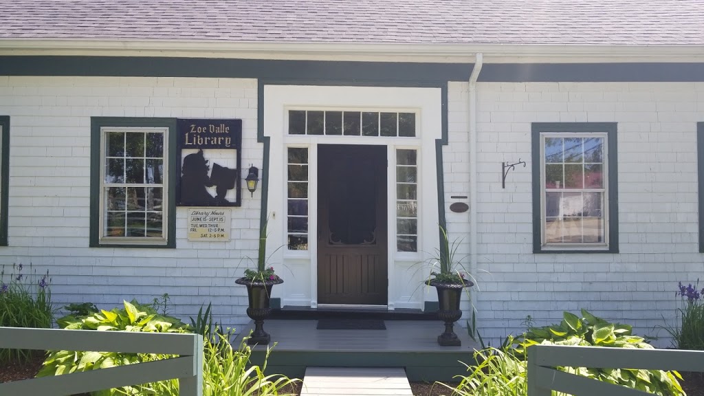 Zoé Vallé Memorial Library | 63 Regent St, Chester, NS B0J 1J0, Canada | Phone: (902) 273-2526