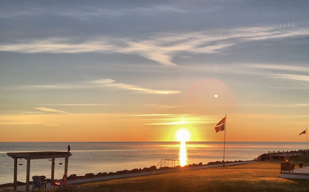 Chalet 44 | 44 Rue sur L Ocean, Grand-Barachois, NB E4P 8P2, Canada | Phone: (647) 875-1590