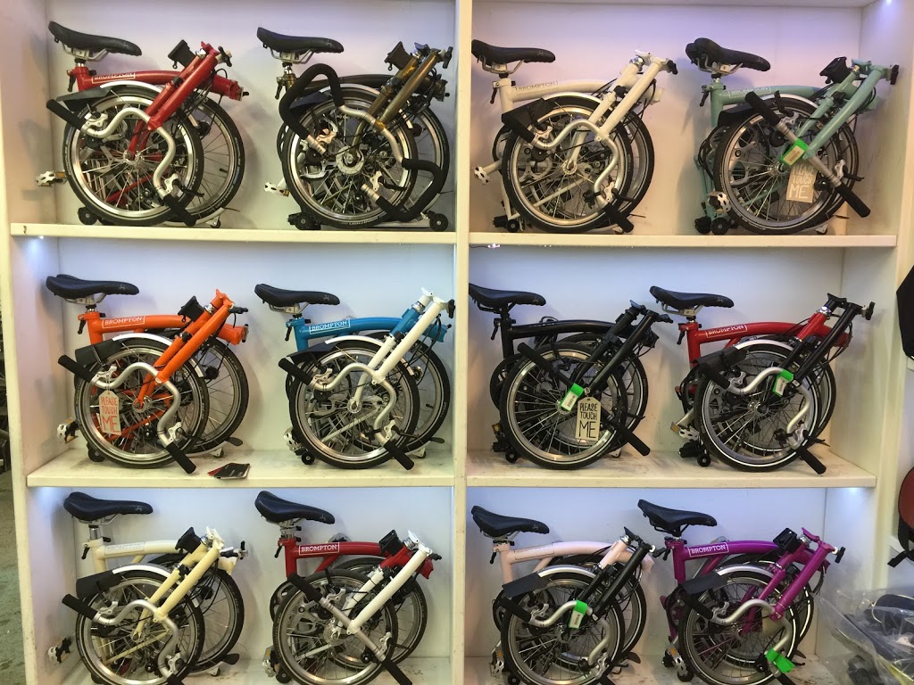 Curbside Cycle | bicycle store | 412 Bloor St W, Toronto, ON M5S 1X5, Canada | 4169204933 OR +1 416-920-4933