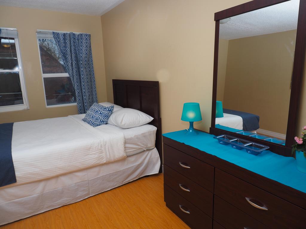 West Queen West Hotel | 1521 Queen St W, Toronto, ON M6R 1A5, Canada | Phone: (647) 500-5901