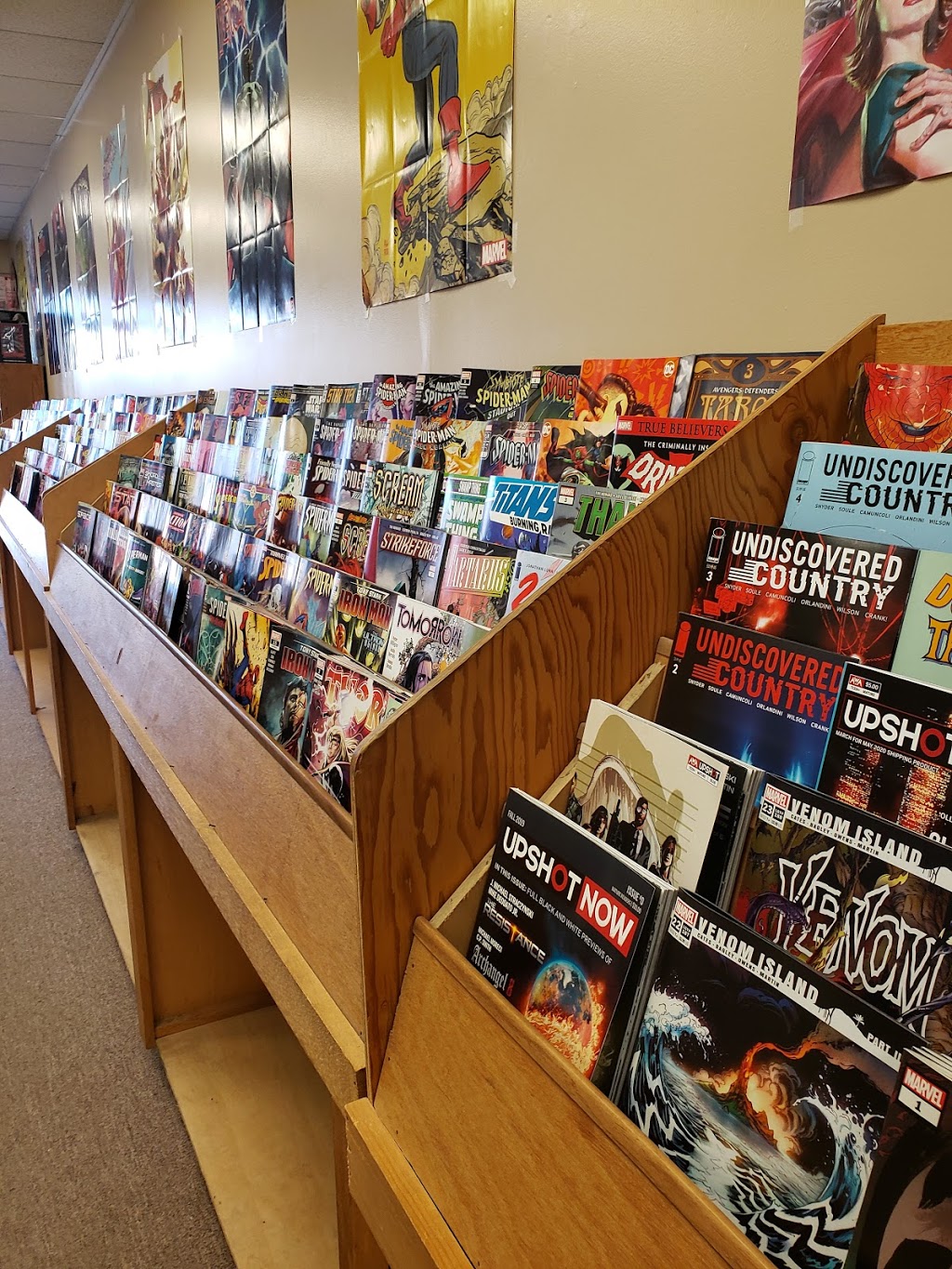Border City Comics | 4449 Tecumseh Rd E, Windsor, ON N8W 1K6, Canada | Phone: (519) 977-7311