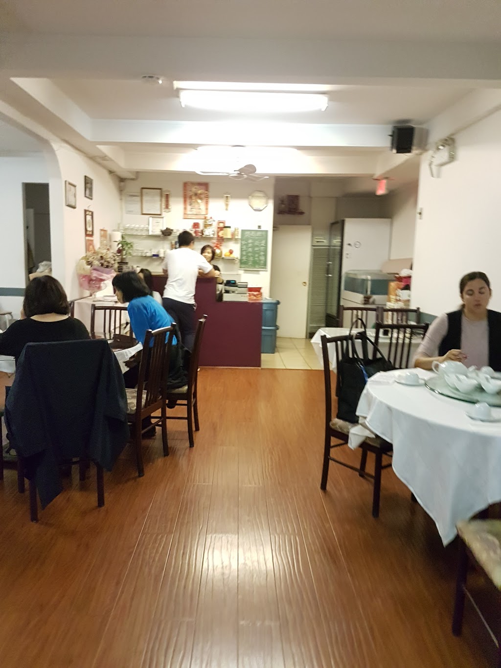 North Burnaby Wonton House | 6650 Hastings St, Burnaby, BC V5B 1S1, Canada | Phone: (604) 291-0348