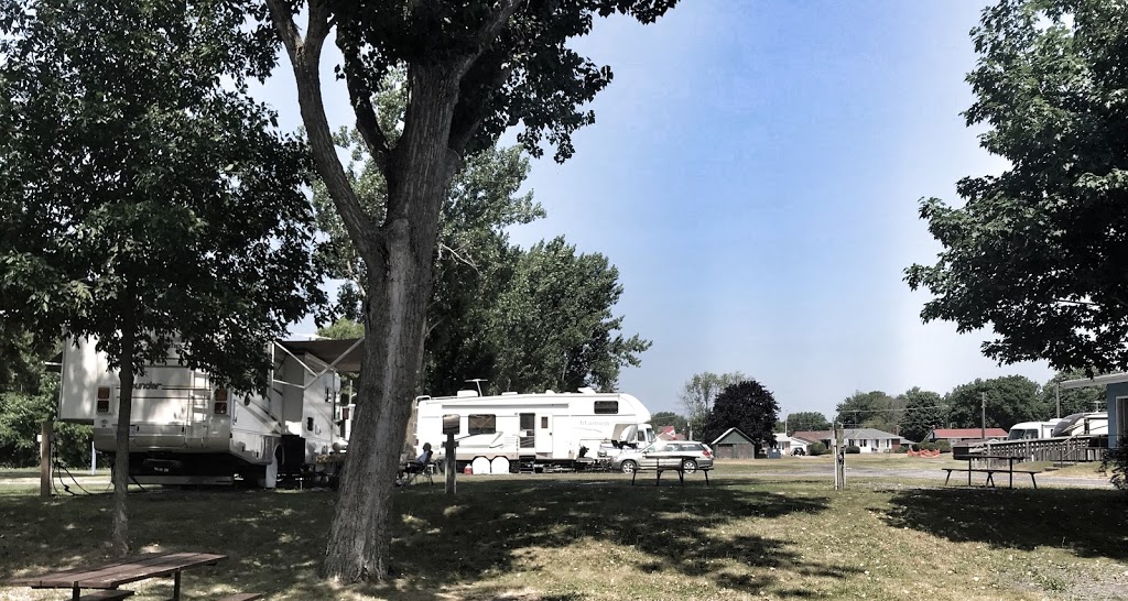 Iroquois Campground | 11 Carman Rd, Iroquois, ON K0E 1K0, Canada | Phone: (613) 652-2506