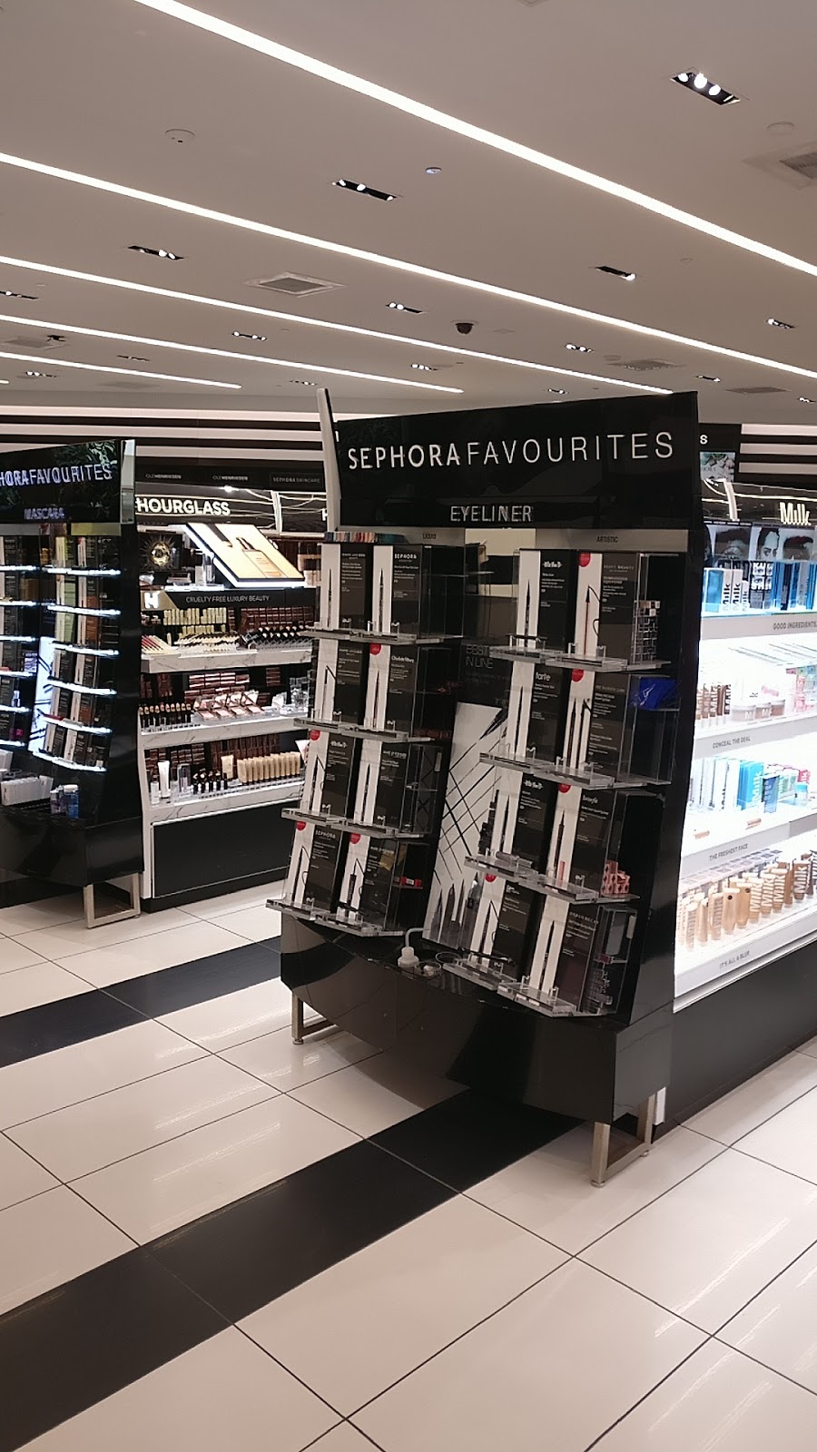 SEPHORA | 25 The West Mall Unit #1210, Toronto, ON M9C 1B8, Canada | Phone: (416) 621-6700