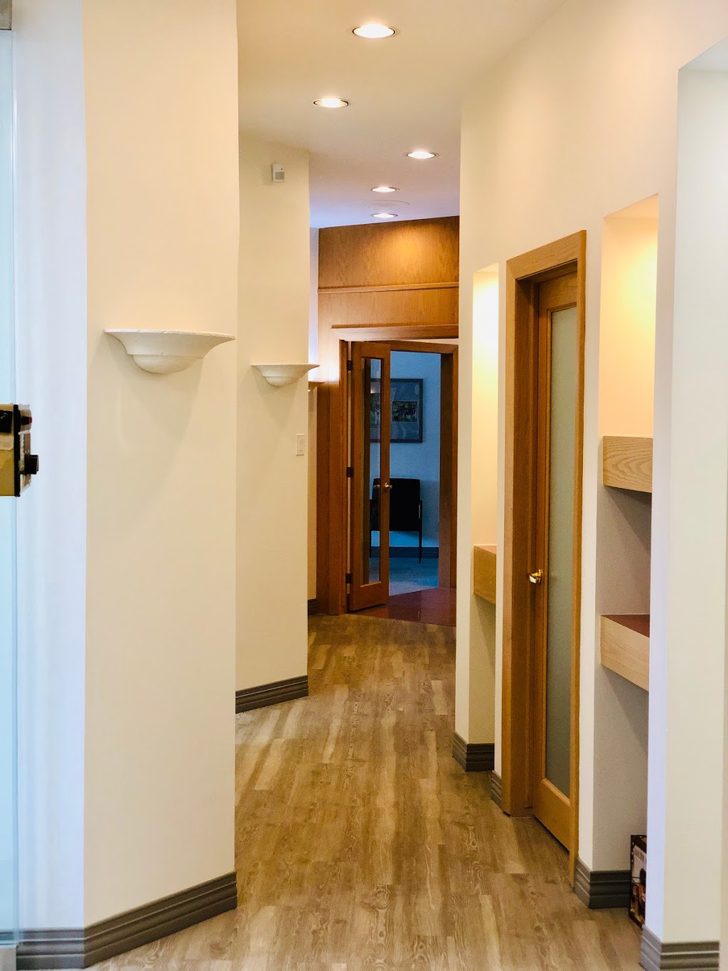 Pelham Hills Dentistry, Dr. Bohdan Hrynyk | 1428 Pelham St, Fonthill, ON L0S 1E0, Canada | Phone: (905) 892-5002
