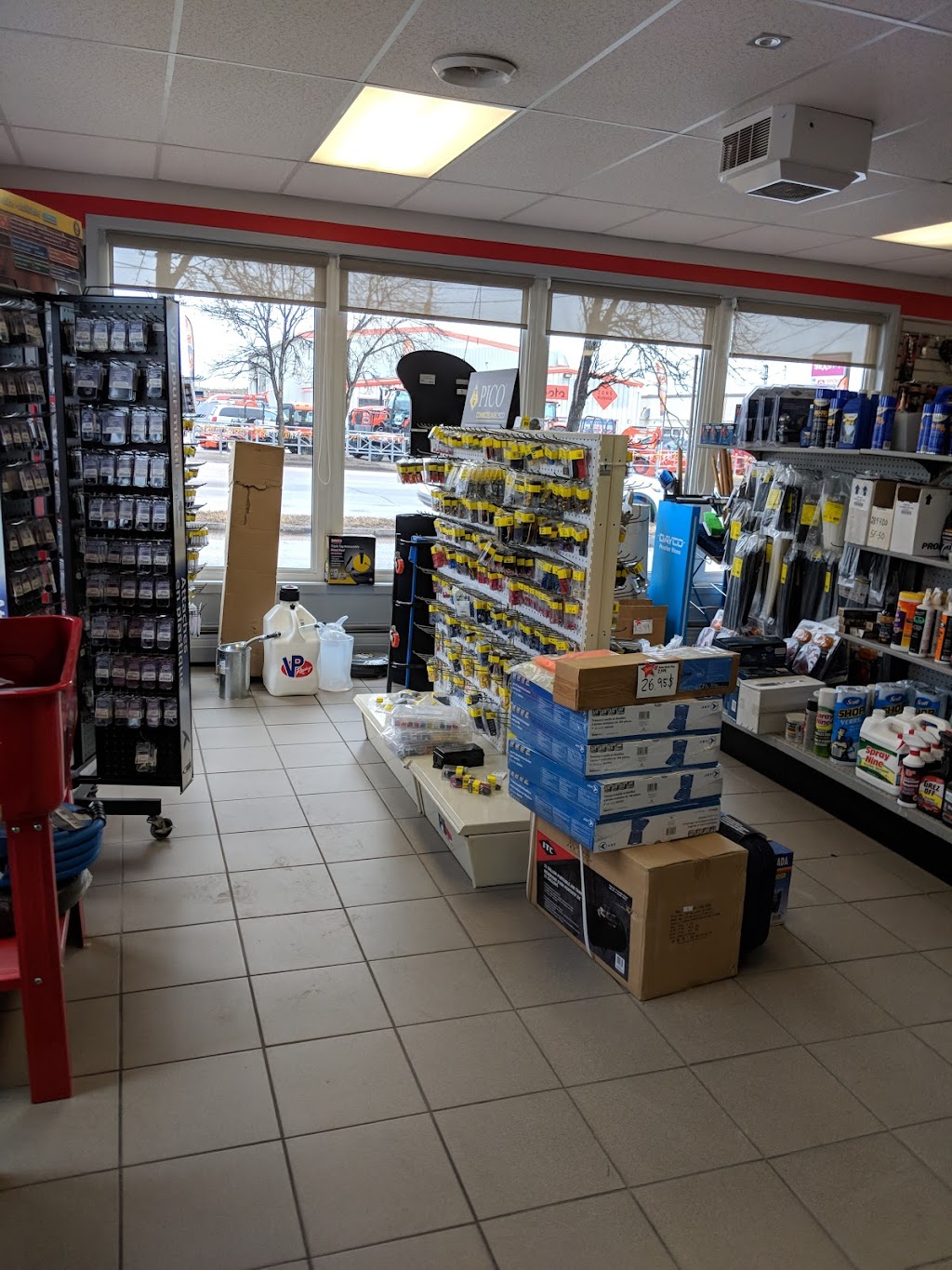 Pièces Dautos P & L Ltée | 1551 Bd Saint-Paul, Chicoutimi, QC G7J 3Y3, Canada | Phone: (418) 549-9775