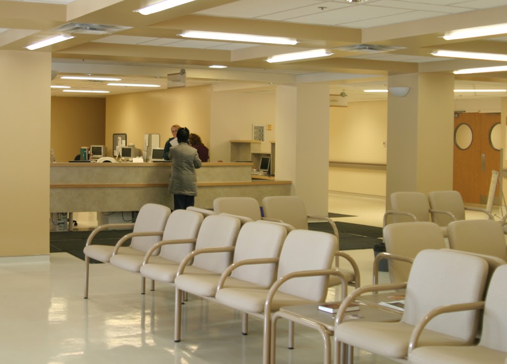 Brantford General Hospital | 200 Terrace Hill St, Brantford, ON N3R 1G9, Canada | Phone: (519) 752-7871