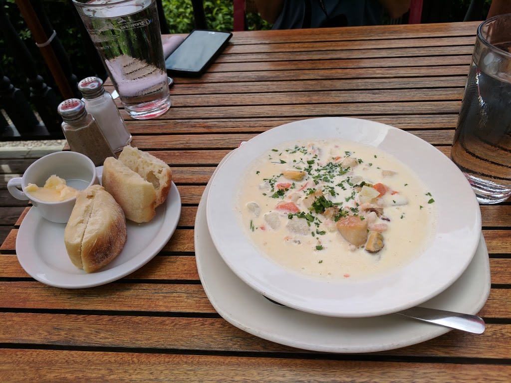 Salt Shaker Deli & Inn | 124 Montague St, Lunenburg, NS B0J 2C0, Canada | Phone: (902) 640-3434