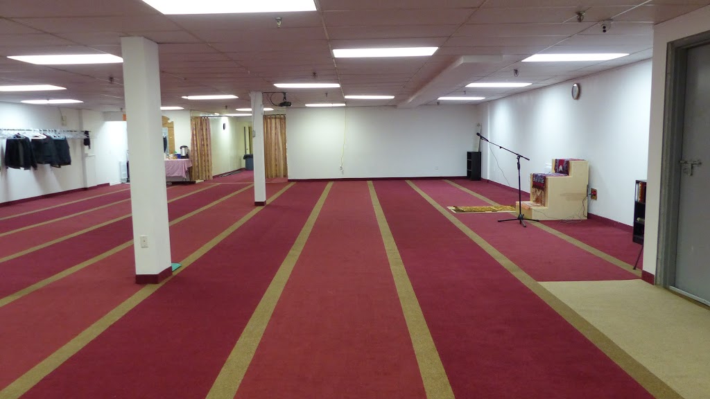 Jannatul Ferdous Mosque | 1701 Martin Grove Rd #11, Etobicoke, ON M9V 4N4, Canada | Phone: (416) 742-3232