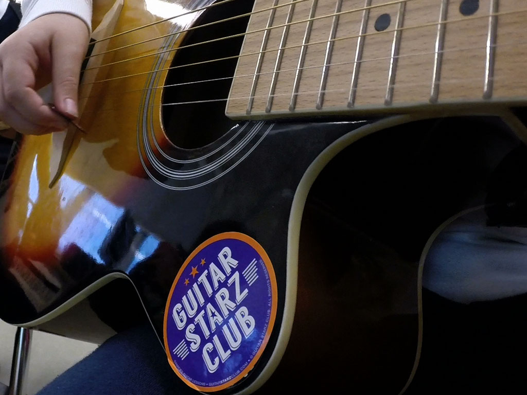 Guitar Starz Club | 4-1550 Kingston Rd suite 1134, Pickering, ON L1V 6W9, Canada | Phone: (416) 278-6541