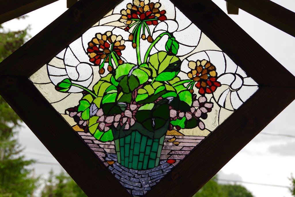 Anne Bouillon Glass Studio Verre Artistique | 81 Rue Thérèse, Gatineau, QC J8R 3G9, Canada | Phone: (819) 669-4962
