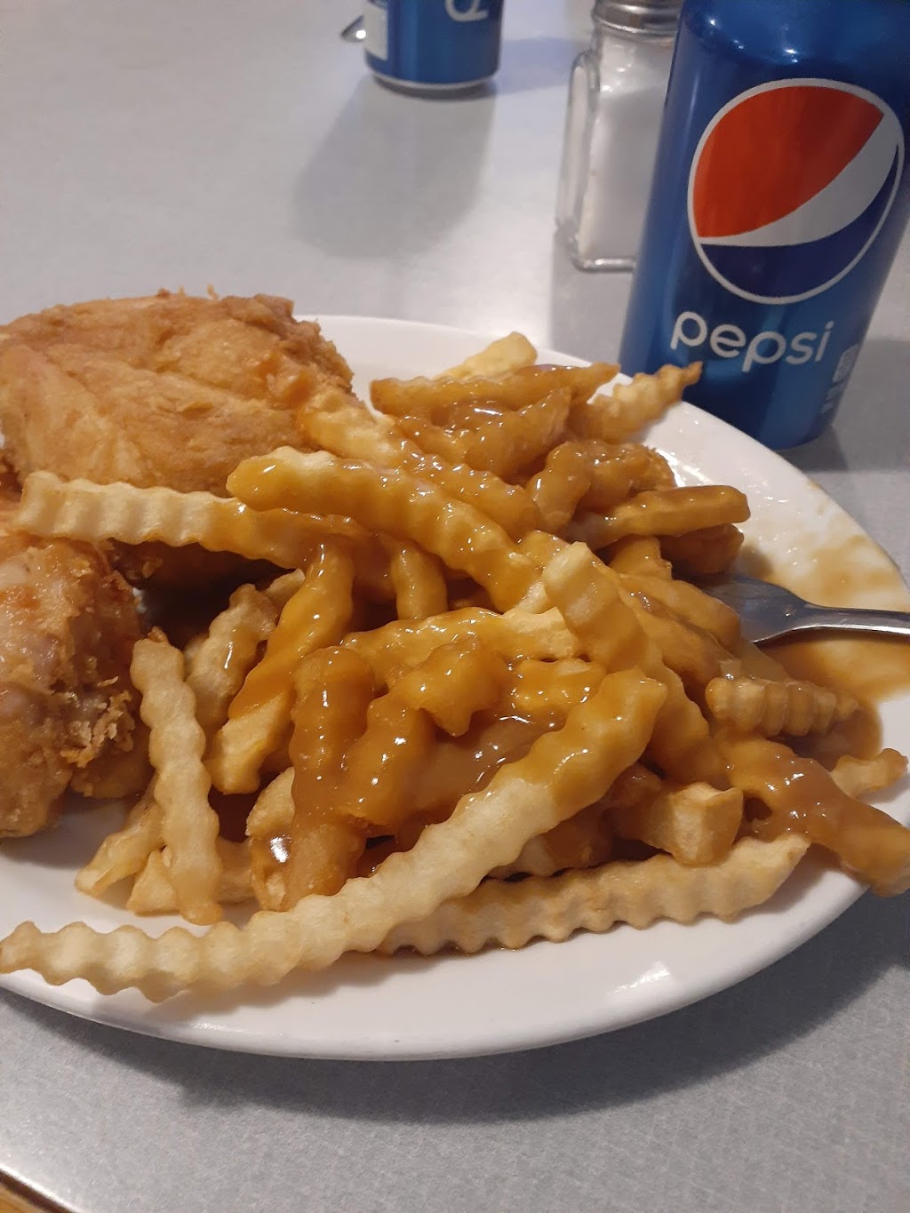 Sonnys Chicken House & Fine Chinese Cuisine | 8 Maple St, Pine Falls, MB R0E 1M0, Canada | Phone: (204) 367-4448