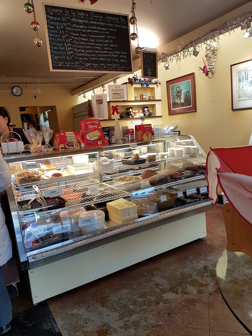 La Galleria Fine Foods | 3055 Highland Blvd, North Vancouver, BC V7R 2X4, Canada | Phone: (604) 990-9162