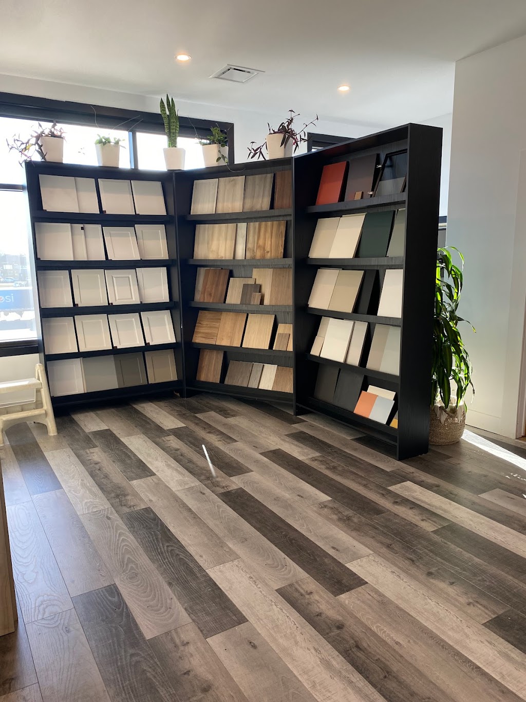 Armoires MMCuisine Showroom | Atelier design | 95 Rue Industrielle, Saint-Esprit, QC J0K 2L0, Canada | Phone: (514) 554-4610