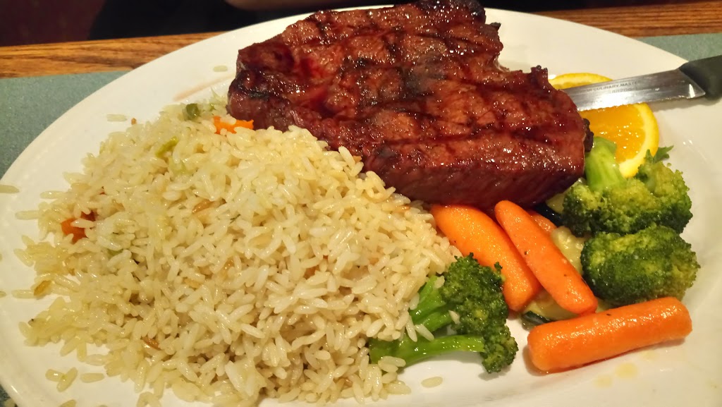 Capri Steak & Pizza House | 1704 Edmonton Trail, Calgary, AB T2E 1J8, Canada | Phone: (403) 276-8918