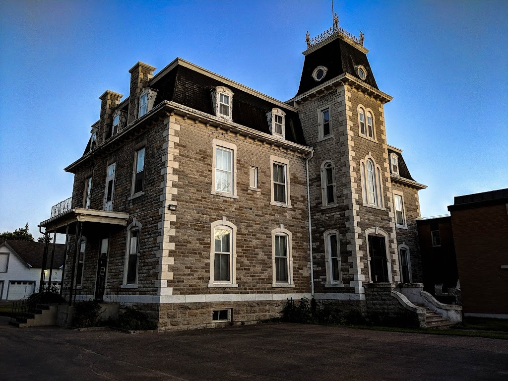 St. Columbkilles Cathedral | 188 Renfrew St, Pembroke, ON K8A 6X1, Canada | Phone: (613) 732-8513