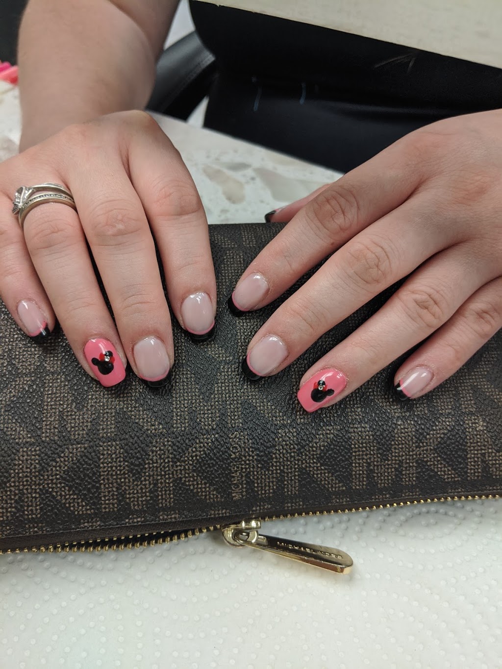 Pearlas Beauty | 5997 Bathurst St, North York, ON M2R 1Z3, Canada | Phone: (416) 902-6245