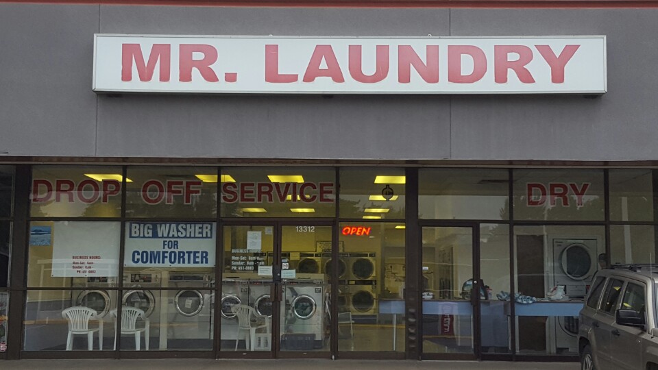 Mr Laundry | 13312 118 Ave NW, Edmonton, AB T5L 2L8, Canada | Phone: (780) 451-0883