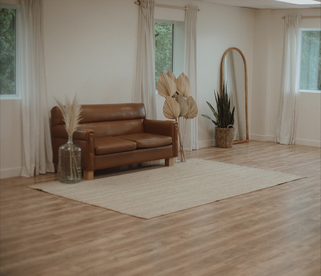 The Collective Studio | 4405 50 St, Stony Plain, AB T7Z 1L5, Canada | Phone: (587) 983-8584