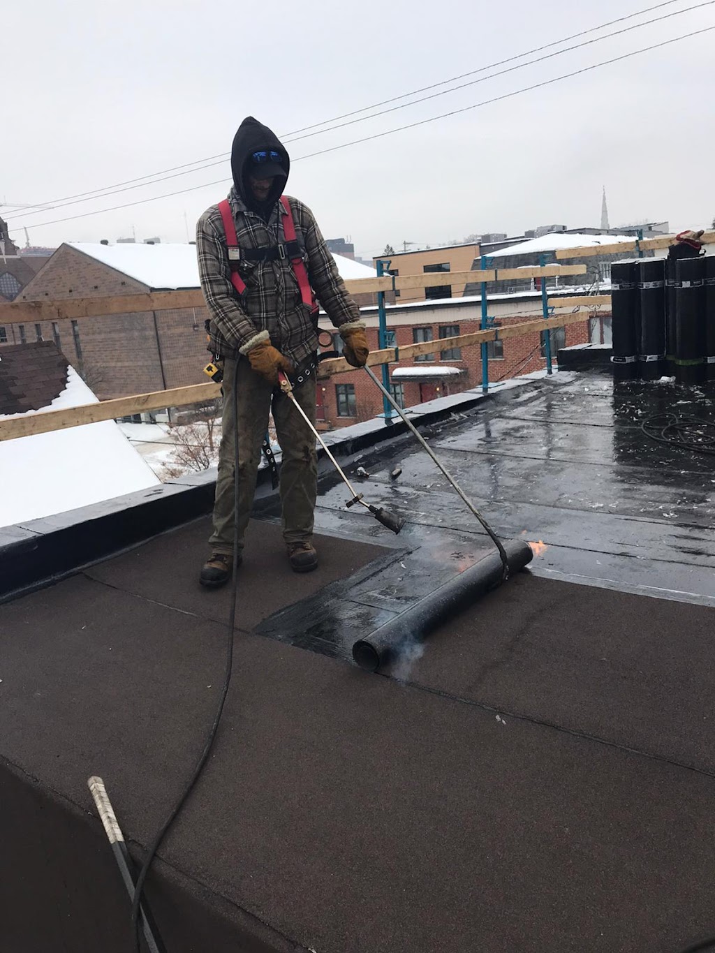 Wolfenburg Roofing | 3219 Yonge St #146, Toronto, ON M4N 3S1, Canada | Phone: (416) 368-2022