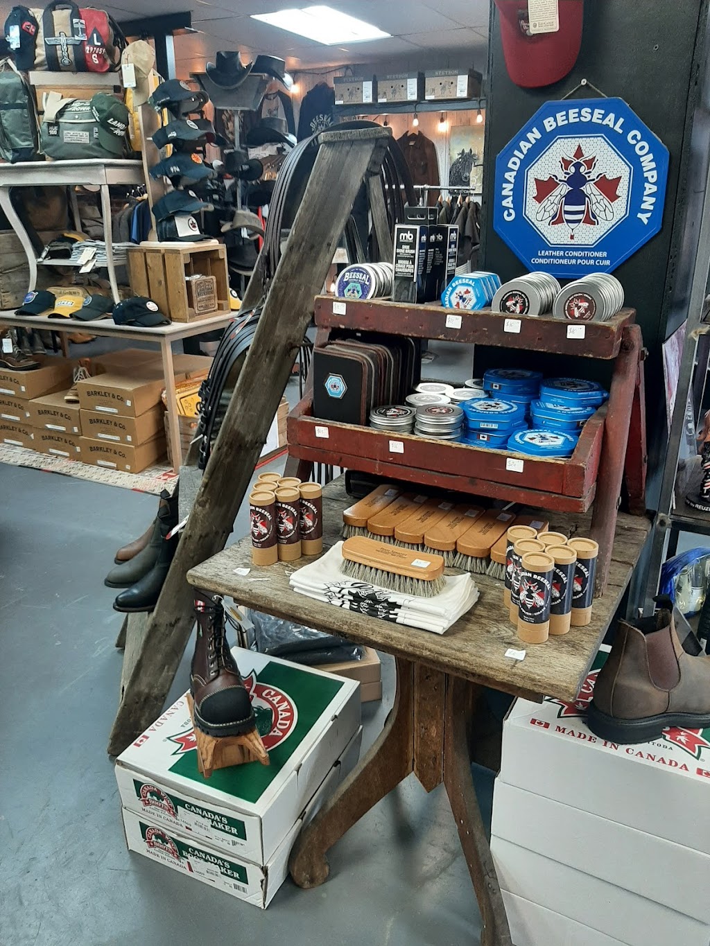 Canadian Beeseal Boutique | 3818 Rue Principale, Dunham, QC J0E 1M0, Canada | Phone: (450) 295-1212
