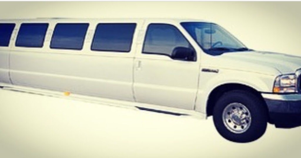 Moonlight Limousine | 800 Ormond Dr, Oshawa, ON L1K 3B6, Canada | Phone: (905) 665-5052