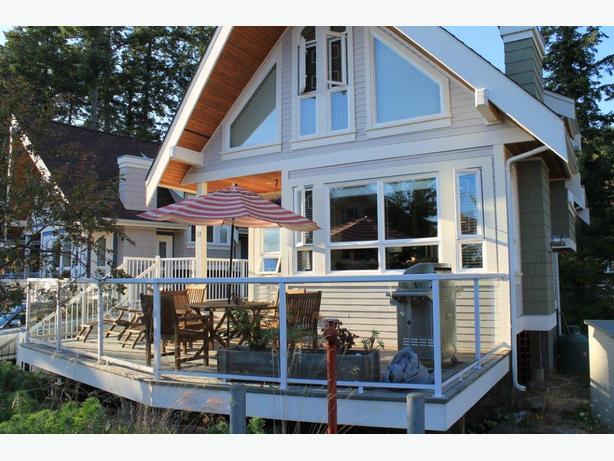 Currents at Otter Bay | 2315 MacKinnon Rd, Pender Island, BC V0N 2M1, Canada | Phone: (250) 629-2150