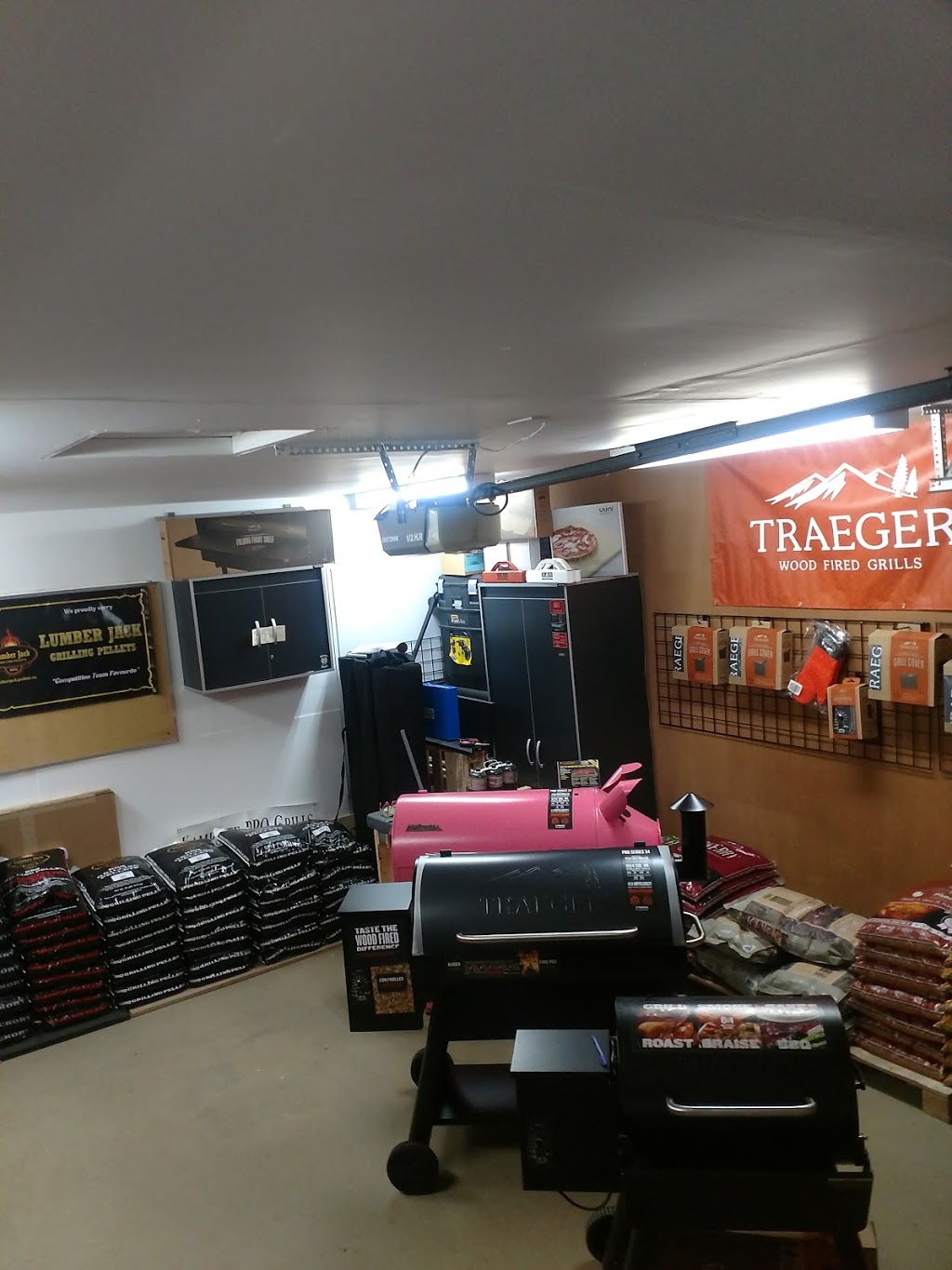 KAMPSITE BBQ GRILLS | 1794 Feedham Ave, Kelowna, BC V1P 1L3, Canada | Phone: (778) 821-1300