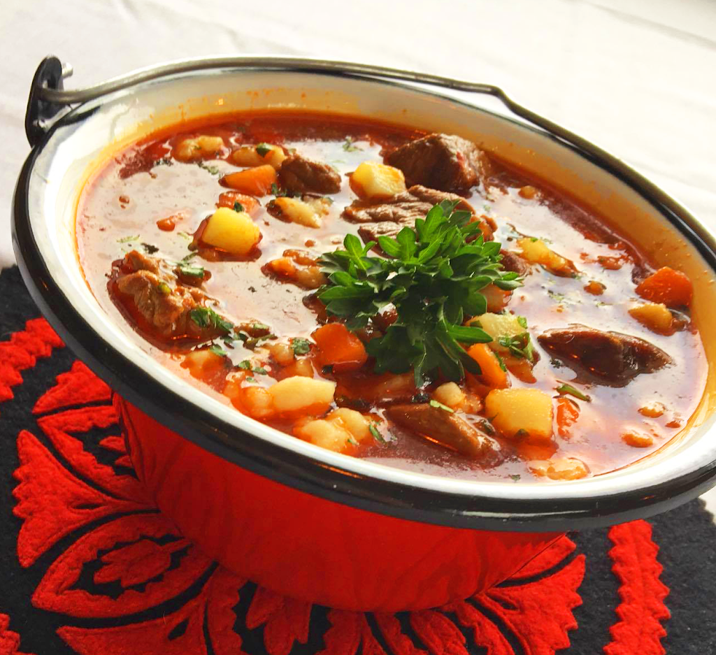 Hungarian Restaurant "Aranka Csárda" | 7447 Longwoods Rd, London, ON N6P 1L2, Canada | Phone: (519) 652-9696