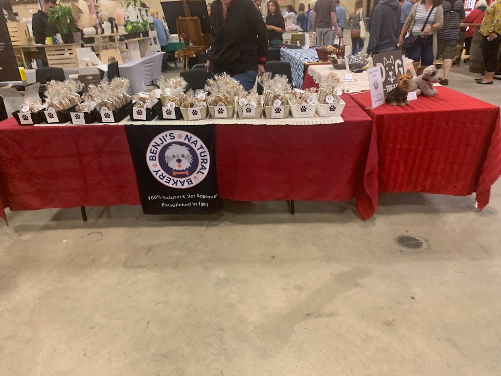Lethbridge Farmers Market | Henderson Lake, Lethbridge, AB T1J 4R3, Canada | Phone: (403) 328-4491