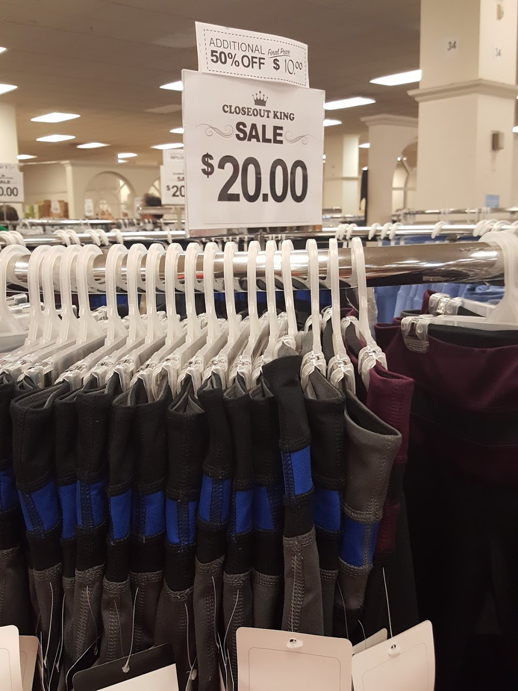 90% Discount Store | 2900 Steeles Ave E, Thornhill, ON L3T 4X1, Canada