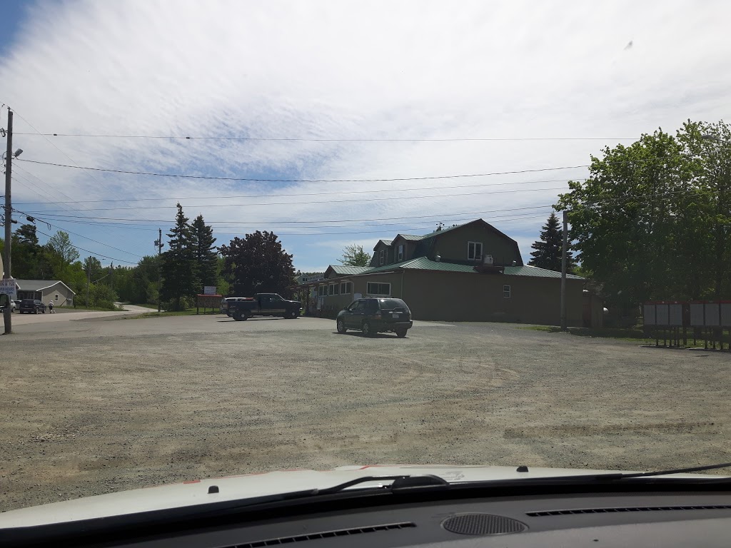 Crossroads Country Market | 9489 Sherbrooke Rd, New Glasgow, NS B2H 5C7, Canada | Phone: (902) 922-2090