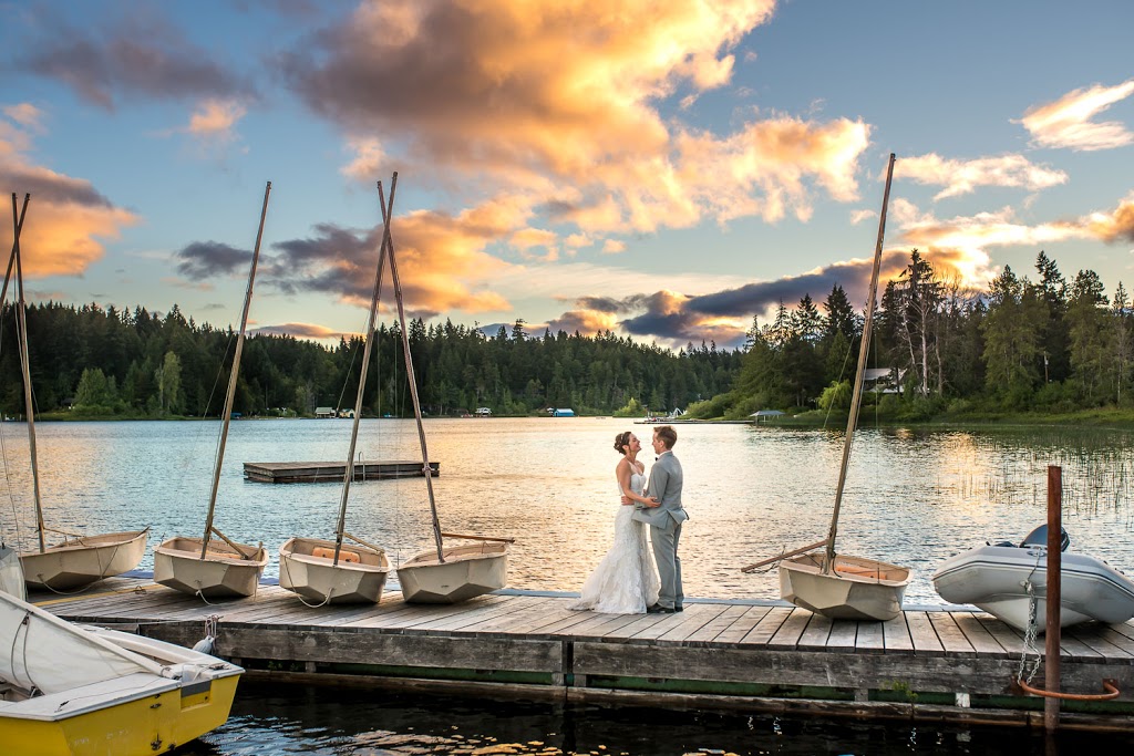 Red Cedar Photography | 8520 W Coast Rd, Sooke, BC V9Z 1H2, Canada | Phone: (250) 507-0787