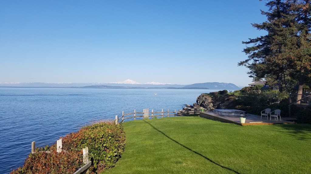 Point Thompson House | 364 Matia View Ln, Eastsound, WA 98245, USA | Phone: (360) 376-7888