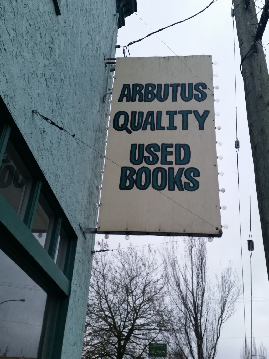Arbutus books | 87 Nicol St, Nanaimo, BC V9R 4S7, Canada | Phone: (250) 753-1036
