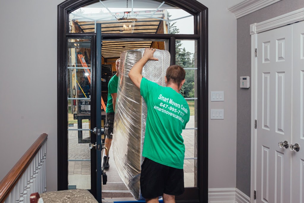 Smart Movers West Vancouver | 100 Park Royal S suite 200, West Vancouver, BC V7T 1A2, Canada | Phone: (236) 264-5704