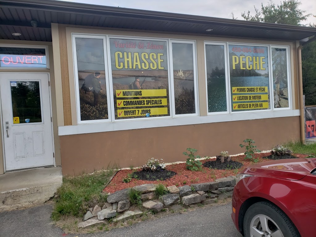 Hébergement chez le diable | 5888 Rue Principale, Saint-Zénon, QC J0K 3N0, Canada | Phone: (450) 421-6172