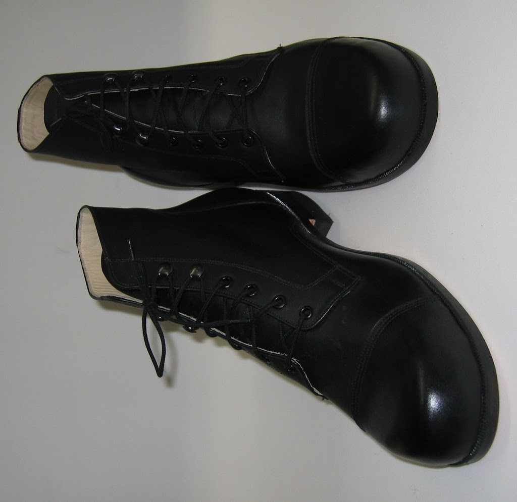 Ambulatory Footwear | 6 Osler Ct, Dundas, ON L9H 4L3, Canada | Phone: (905) 628-5778