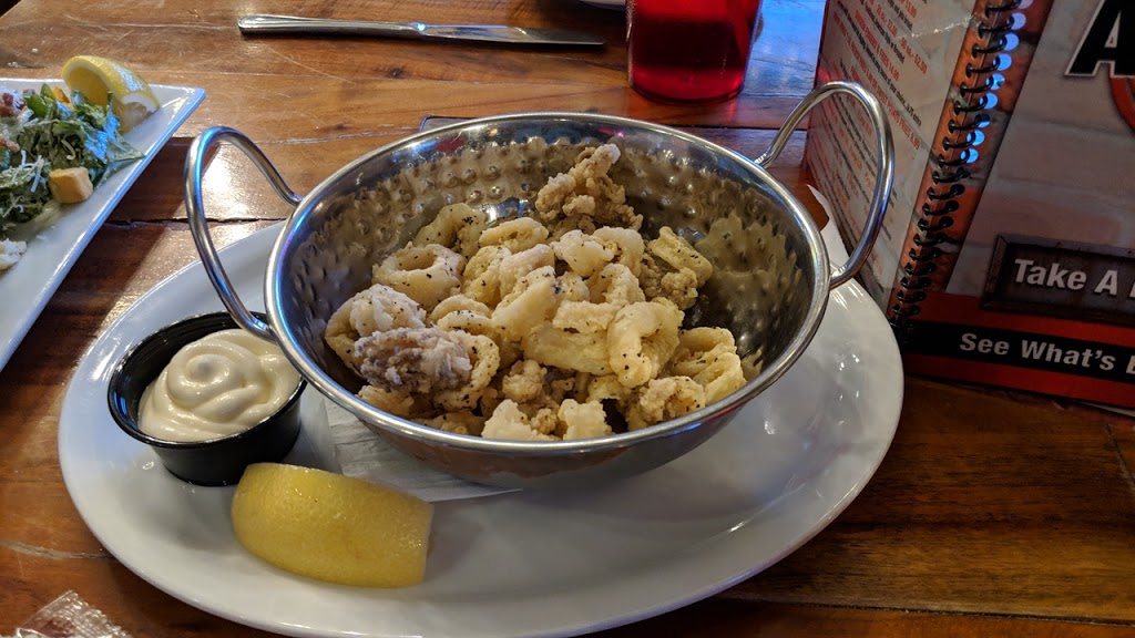 Mick &Angelo’sKitchen and Bar. | 7600 Lundys Ln, Niagara Falls, ON L2H 1H1, Canada | Phone: (905) 357-6543