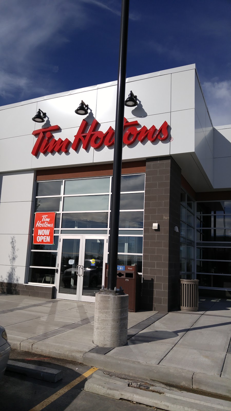 Tim Hortons | 12580 Symons Valley Rd NW, Calgary, AB T3P 0A3, Canada | Phone: (587) 955-9949