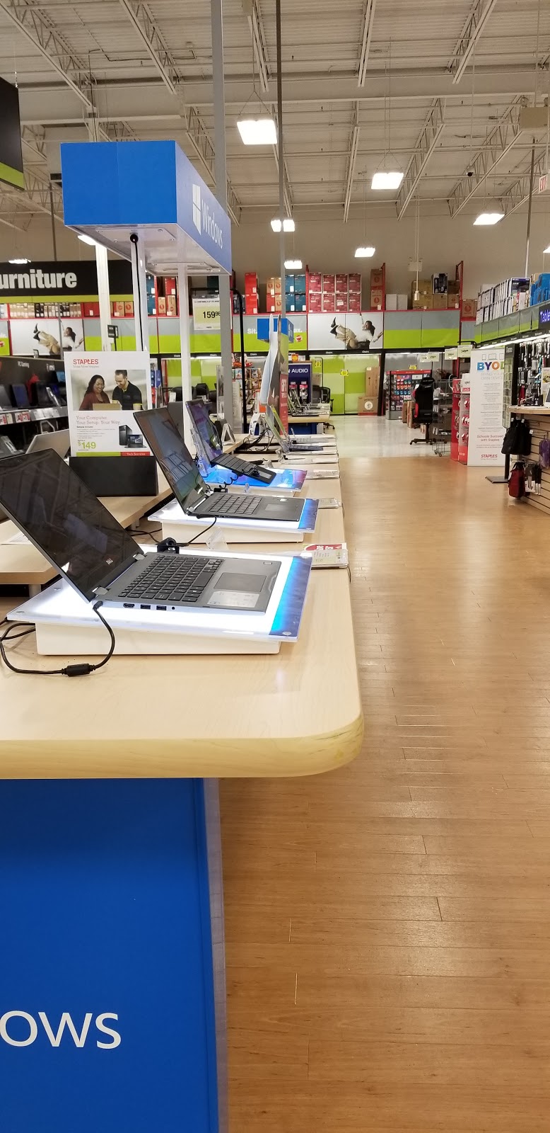 Staples Woodstock | 497 Norwich Ave, Woodstock, ON N4S 9A2, Canada | Phone: (519) 421-3202