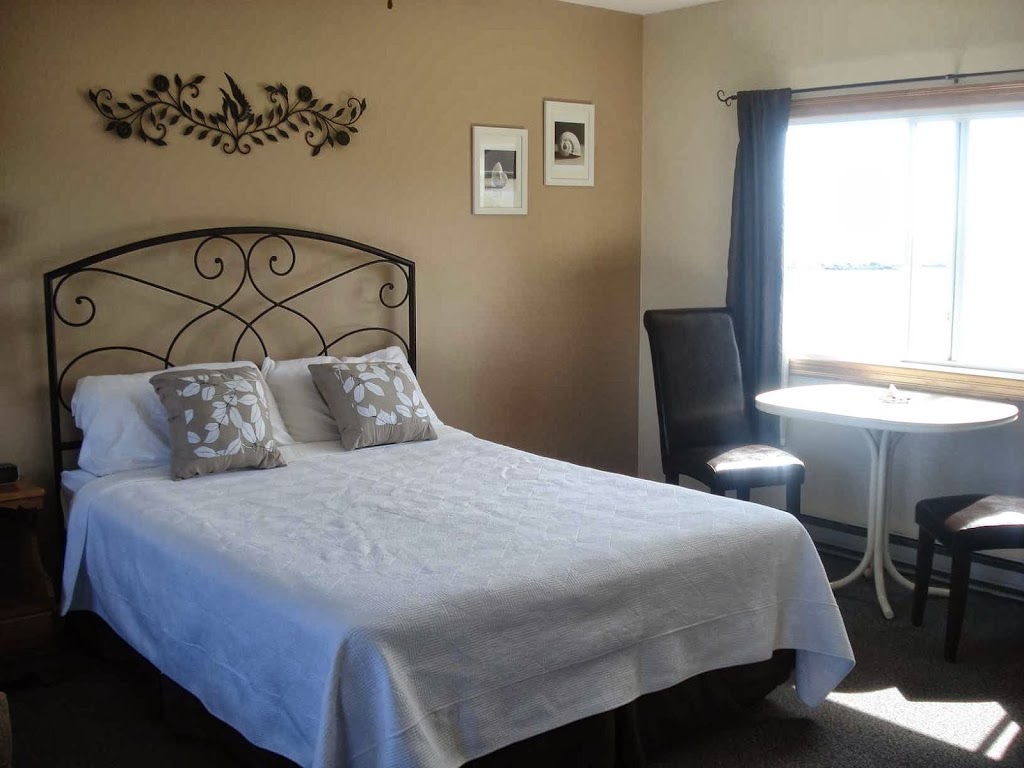 Clifty Cove Motel | 8444 Peggys Cove Rd, Indian Harbour, NS B3Z 3R1, Canada | Phone: (902) 823-3178