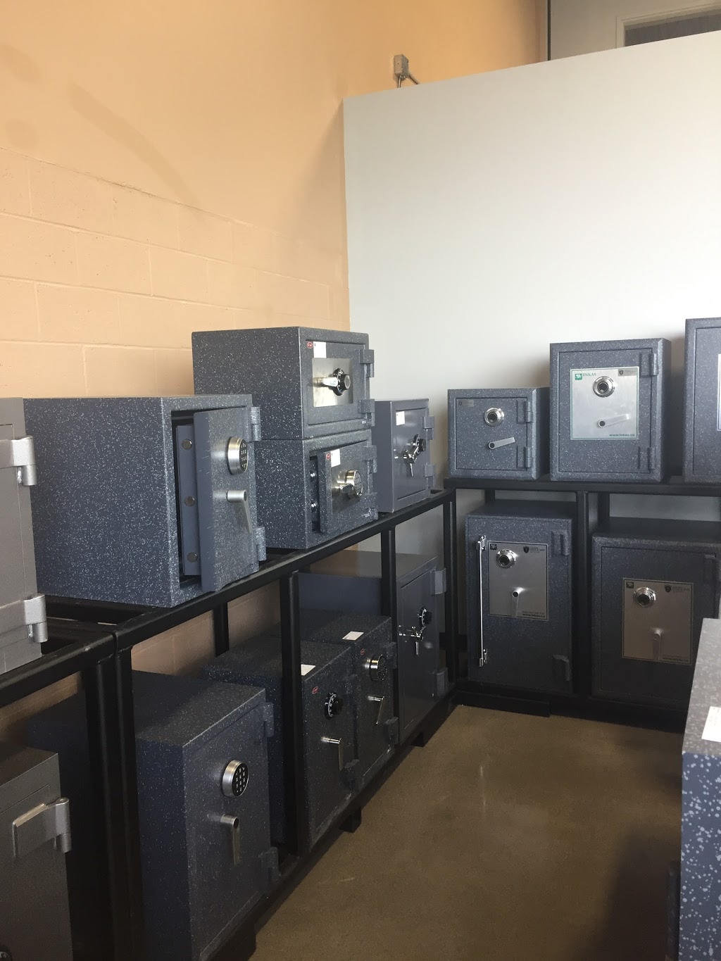Calgary Lock & Safe | 1655 32 Ave NE, Calgary, AB T2E 7Z5, Canada | Phone: (403) 250-5698