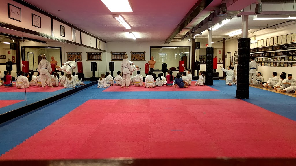 Jenning School Of Karate | 16 John St W, Bradford, ON L3Z 2B3, Canada | Phone: (905) 775-1413